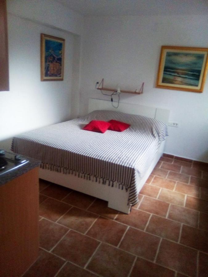 Marinja Studio Apartment Zuljana Luaran gambar