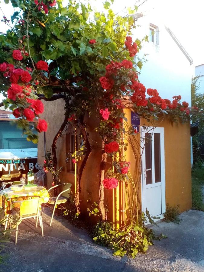 Marinja Studio Apartment Zuljana Luaran gambar